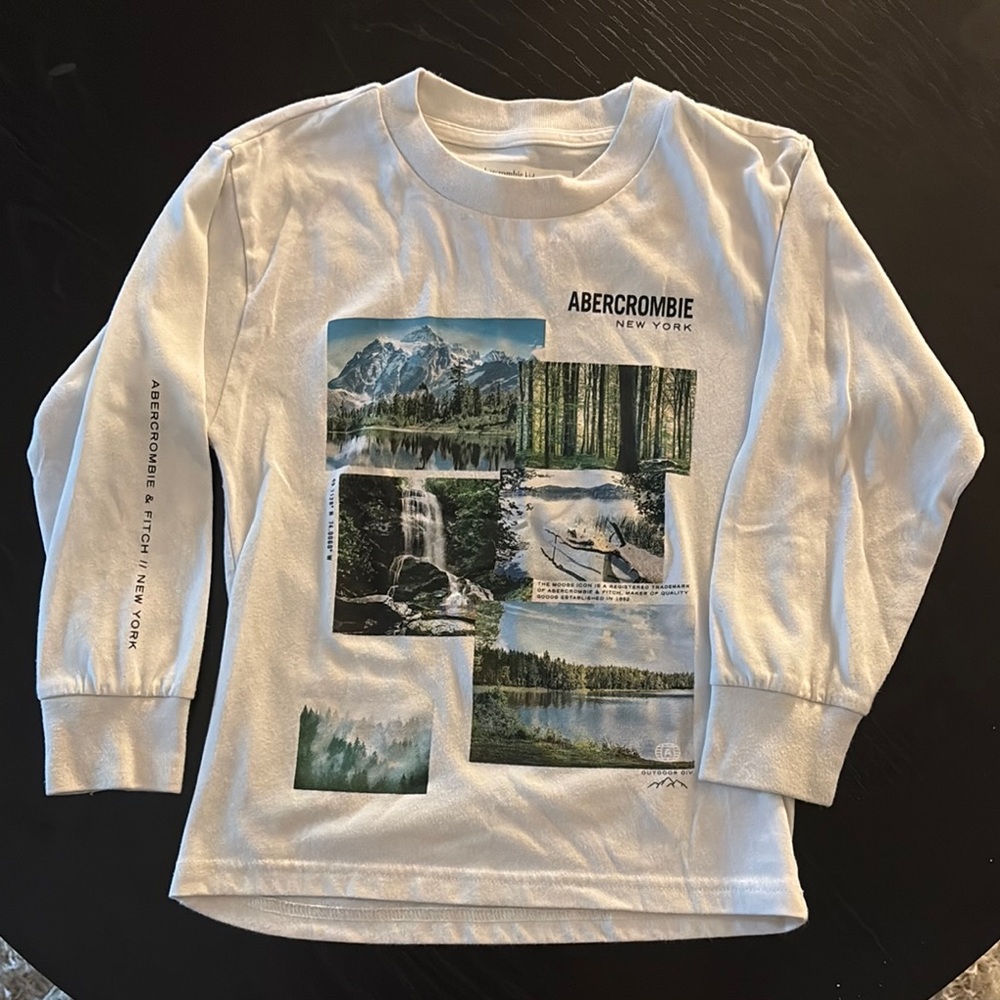 Abercrombie & Fitch White Long Sleeve Tee with Scenic Prints